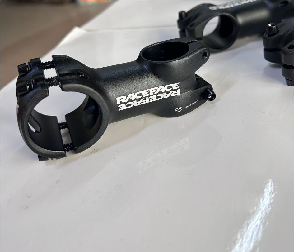 Race Face Stem 70mm 35mm Clamp - огляд і ціна Mountain Biking Games