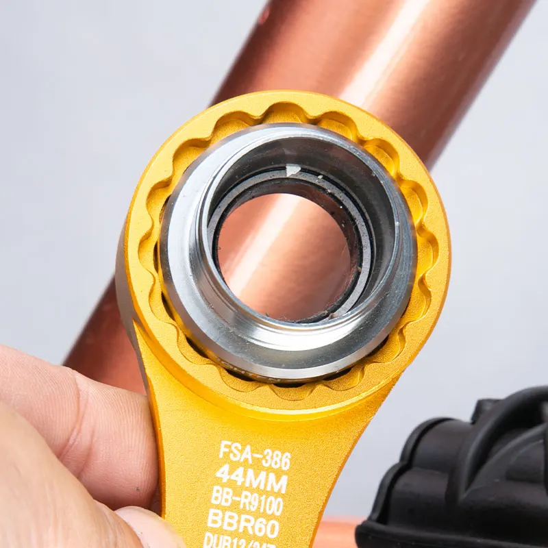 6 in 1 BB Wrench DUB Bike Bott - огляд і ціна Bottom Bracket Press